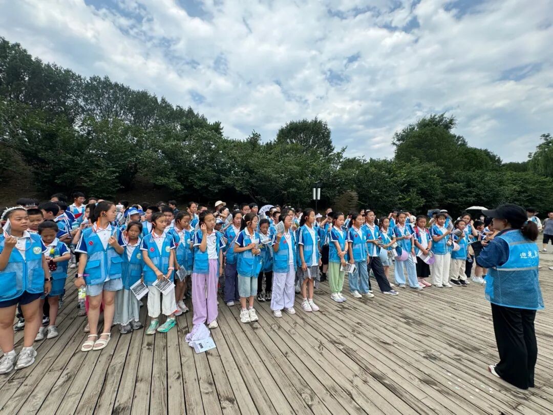知行研学 | 一日阅尽百年史！张垣少年的行走思政课-封面图