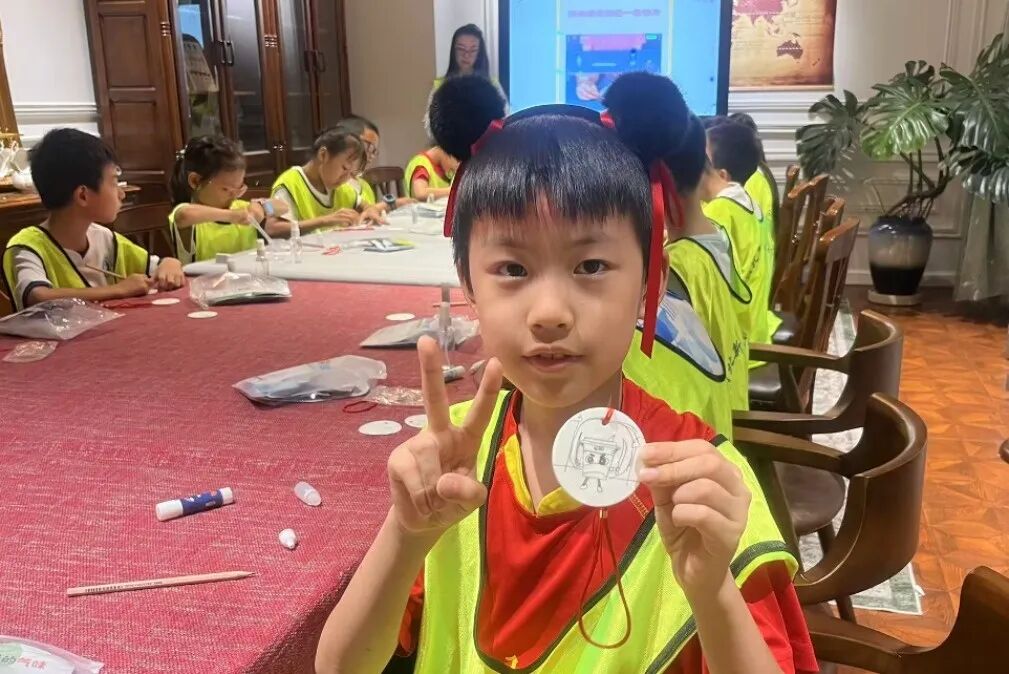 1758851835447247.jpg 2.jpg