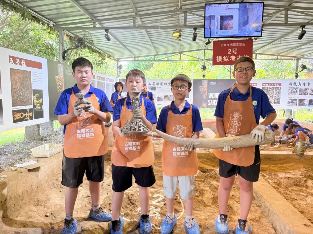 1758853427375097.jpg 32.jpg