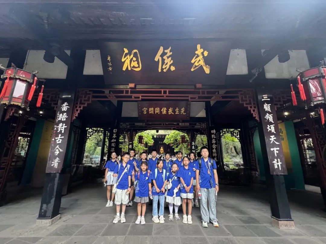 1758853737819606.jpg 38.jpg